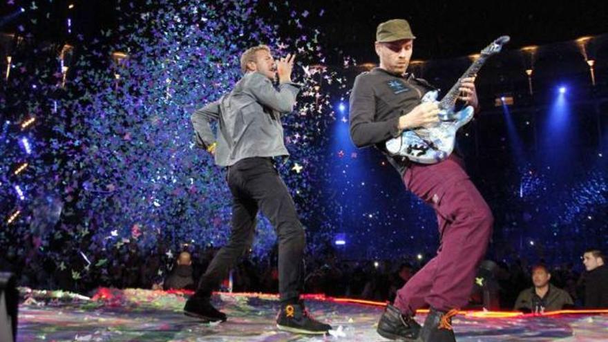 Uno de los momentos del concierto de Coldplay en Las Ventas. / víctor lerena
