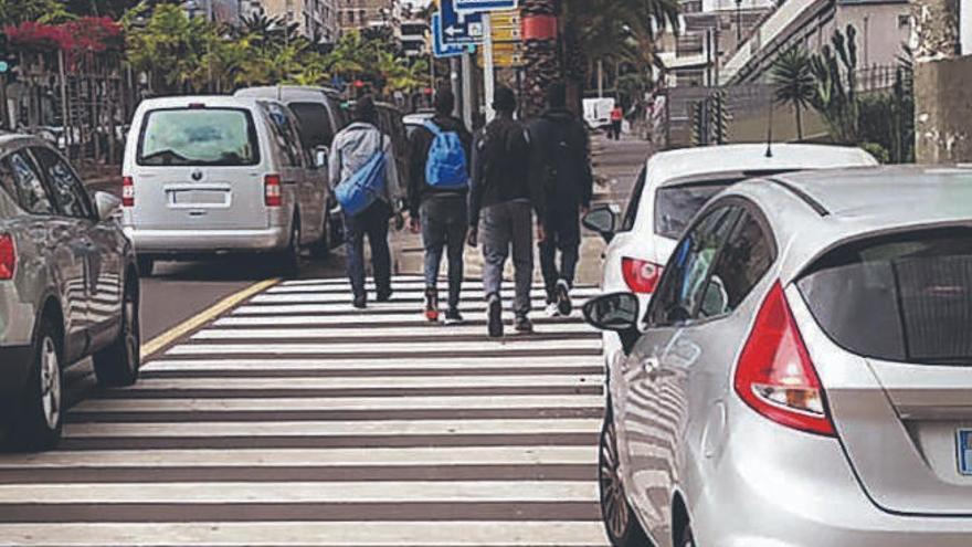 Una veintena de africanos duermen en las calles capitalinas