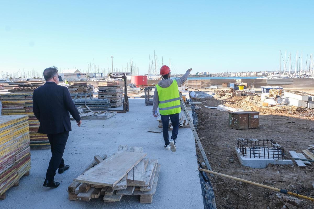 Visita a las obras del empresario Enrique Riquelme