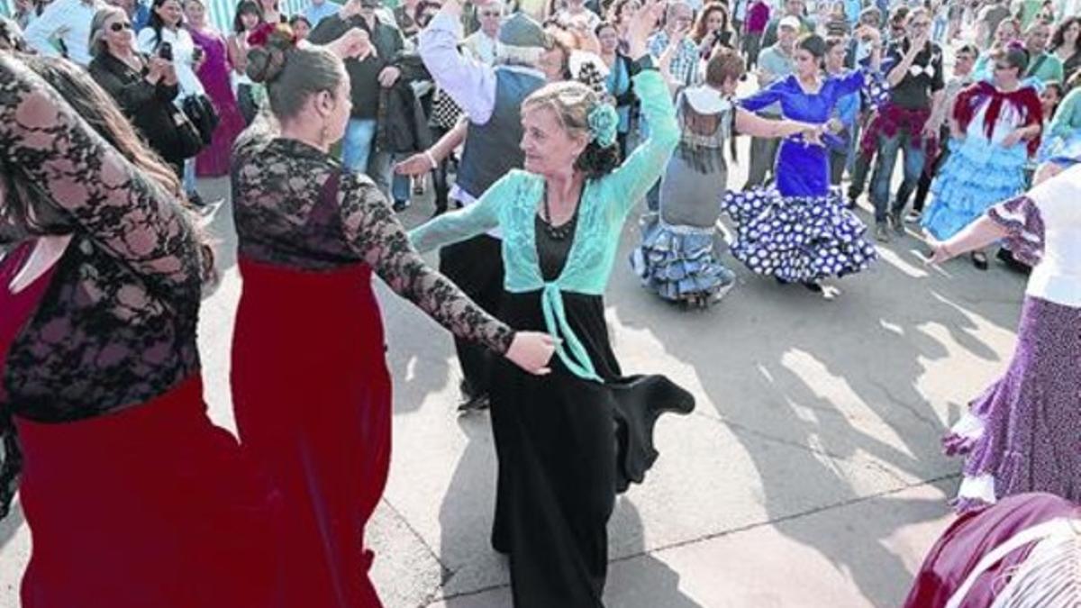 Baile y folclore en el Fòrum, durante la primera jornada de la Feria de Abril de Catalunya del año pasado.