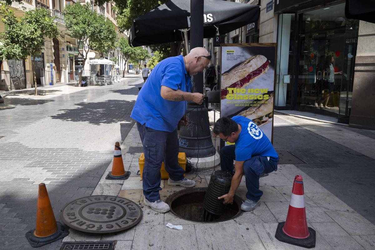 Valencia. VLC. Calor extremo en Valencia con temperaturas de hasta 43 grados y térmometros que marcan hasta 48