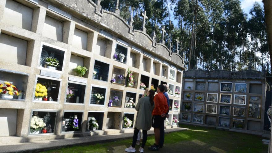 Día de Todos los Santos en O Morrazo. Cementerio de Beluso