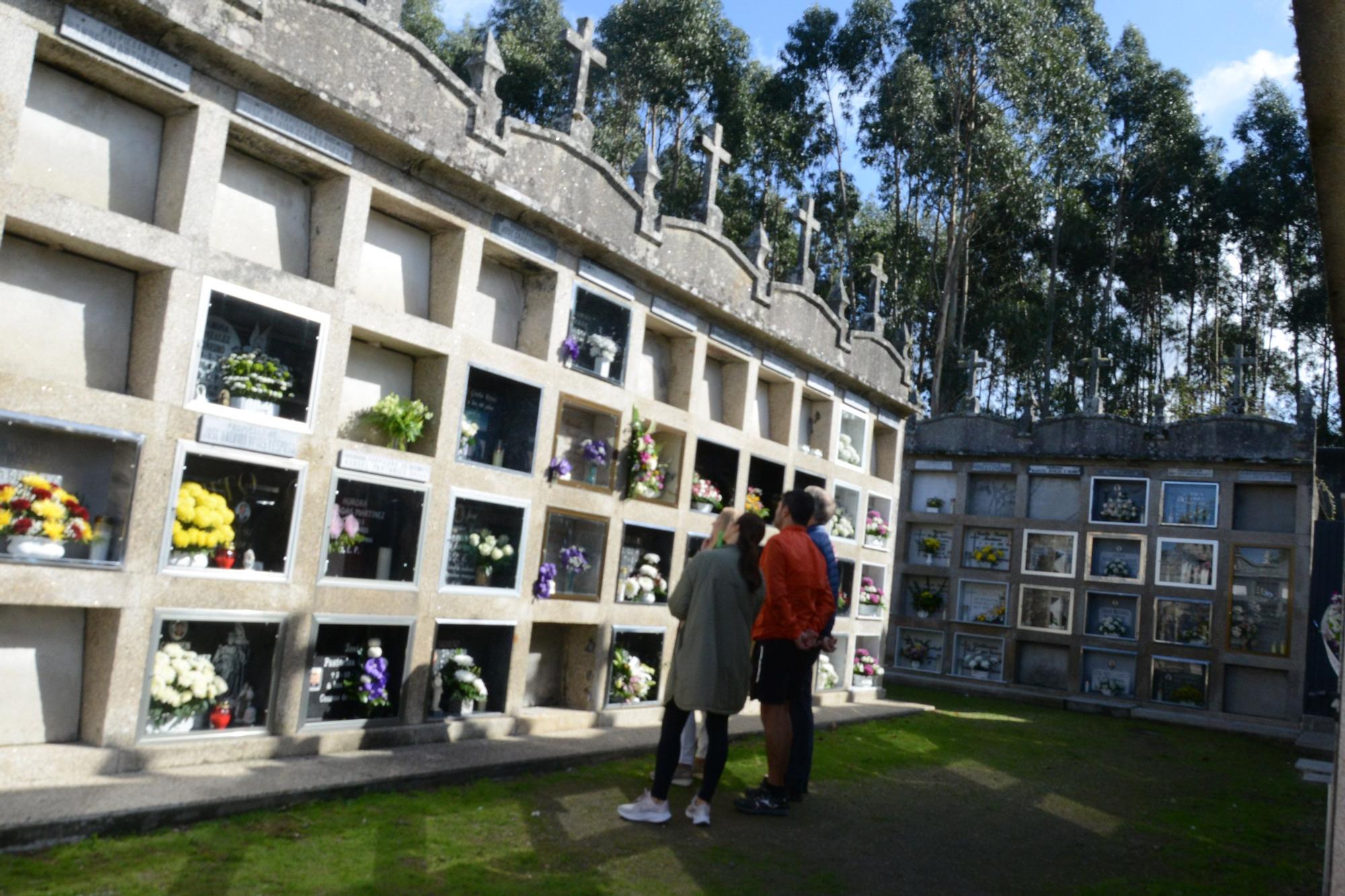 Día de Todos los Santos en O Morrazo. Cementerio de Beluso