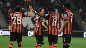 Los jugadores del Shakhtaer celebran el último gol marcado en el Donbass Arena