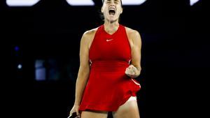 Sabalenka repite corona en Melbourne sin ceder un set al imponerse a Zheng en la final