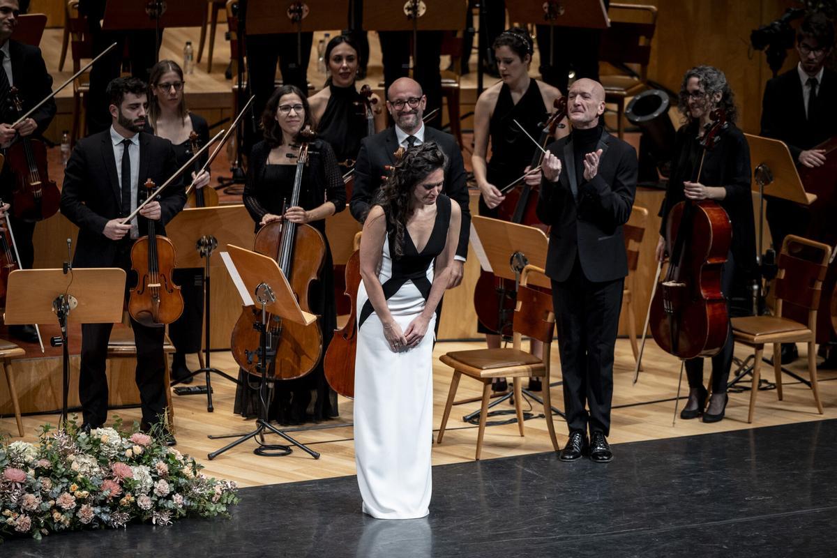 En imágenes |  El gran concierto de Año Nuevo colma de emoción una sala Mozart a rebosar El gran concierto de Año Nuevo colma de emoción una sala Mozart a rebosar