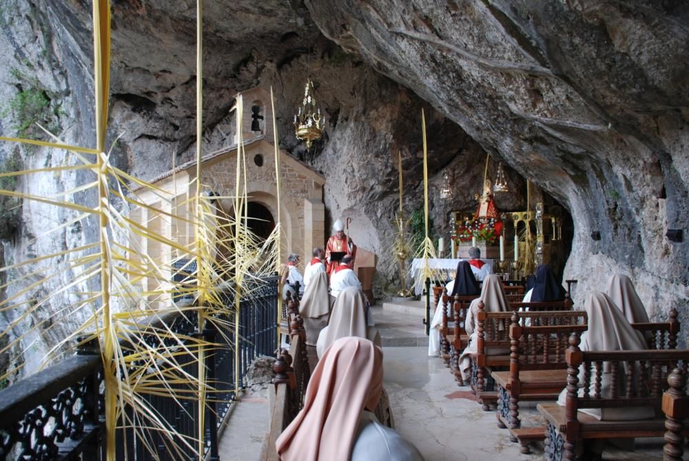 Misa del Arzobispo en Covadonga