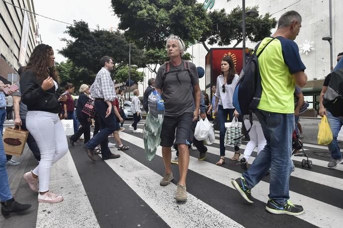 Black friday en la zona comercial de Mesa y López