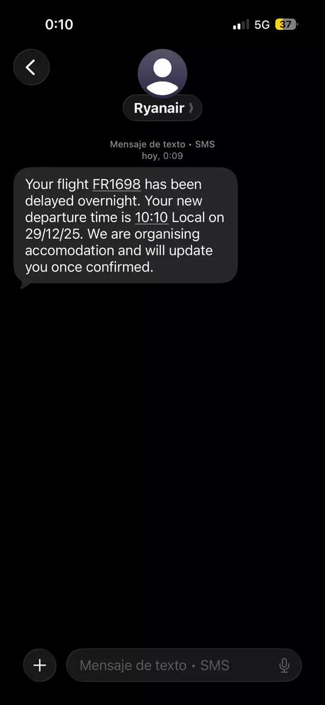 Tense Night On A Ryanair Flight To Ibiza: &Quot;We Won’t Get Off Until You Take Us Home&Quot;