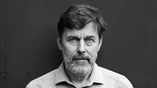 'Cuando oscurece', de Peter Stamm: elevaciones cotidianas