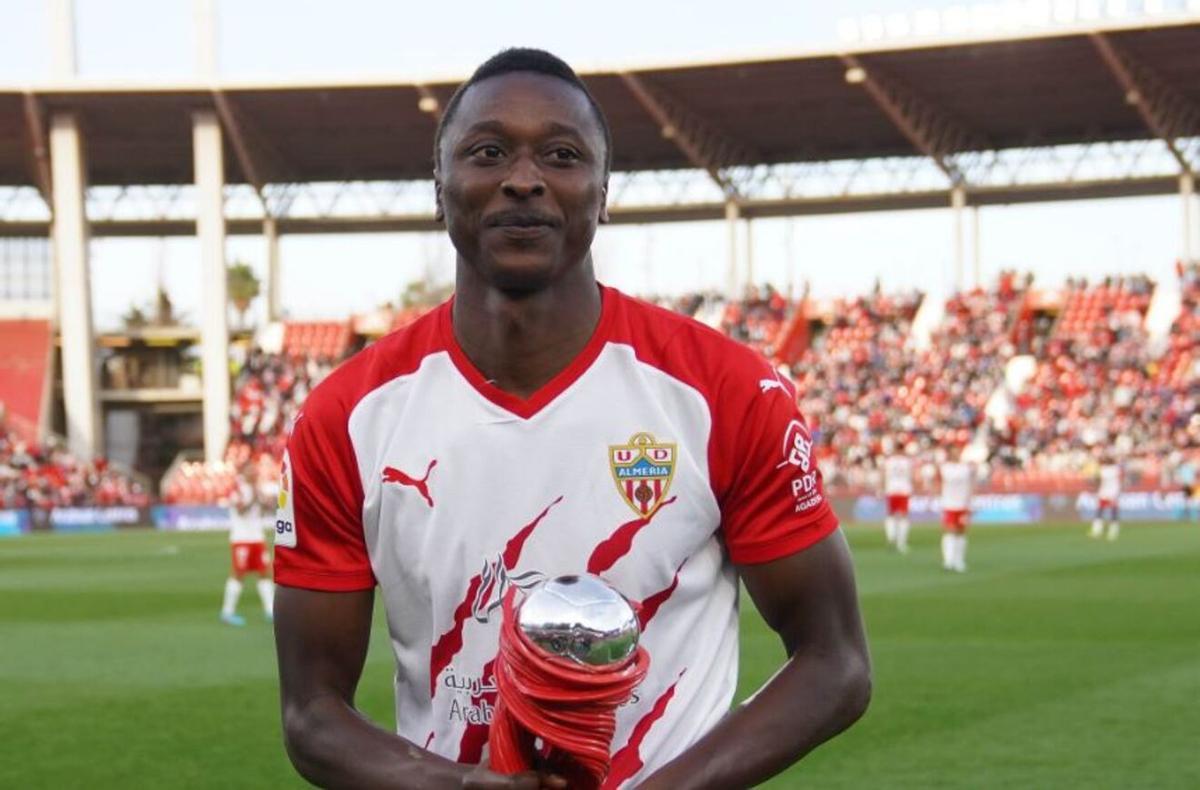 Umar Sadiq, delantero del Almería