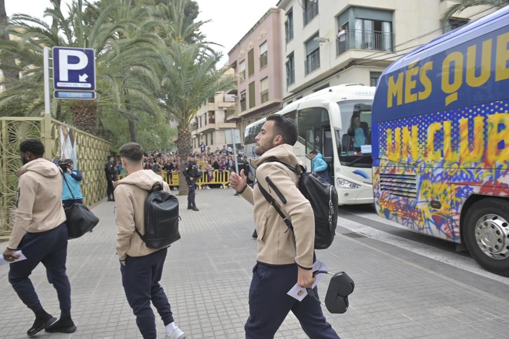 Llegada del Barça a Elche para el partido de esta noche en el Martínez Valero (21:00 horas)