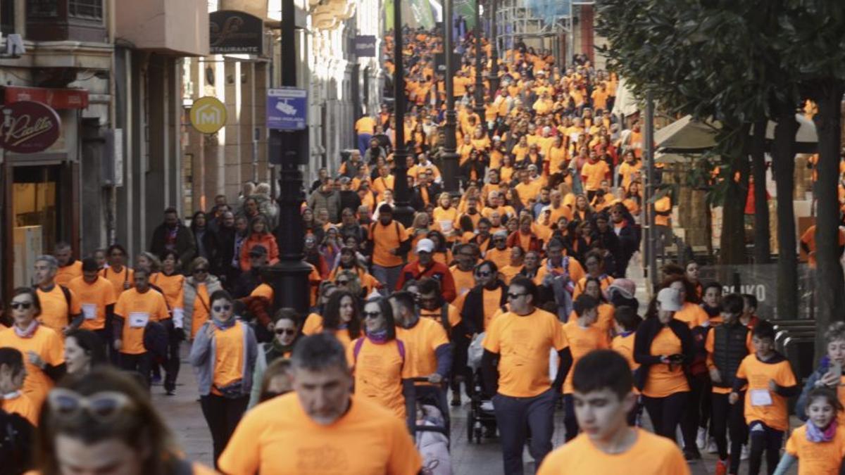 Una marea naranja que avanza hacia la cura del cáner infantil: Galbán busca financiación para apoyar la investigación