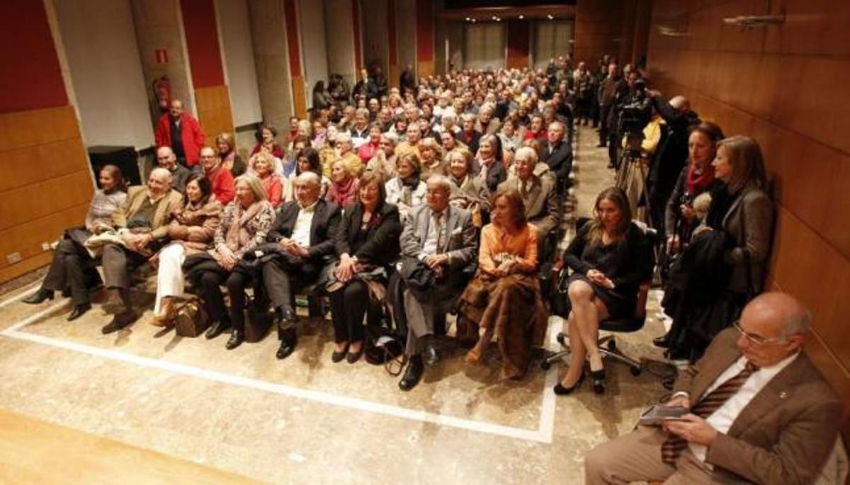 El público que asistió a la charla en el auditorio vigués del Areal.  // José Lores