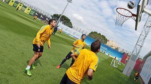 Entrenament del Barça per preparar la final de la Copa Catalunya.