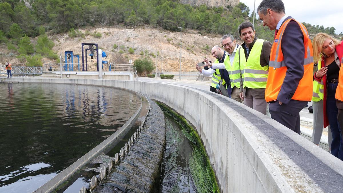 La visita a la depuradora de Benidorm.