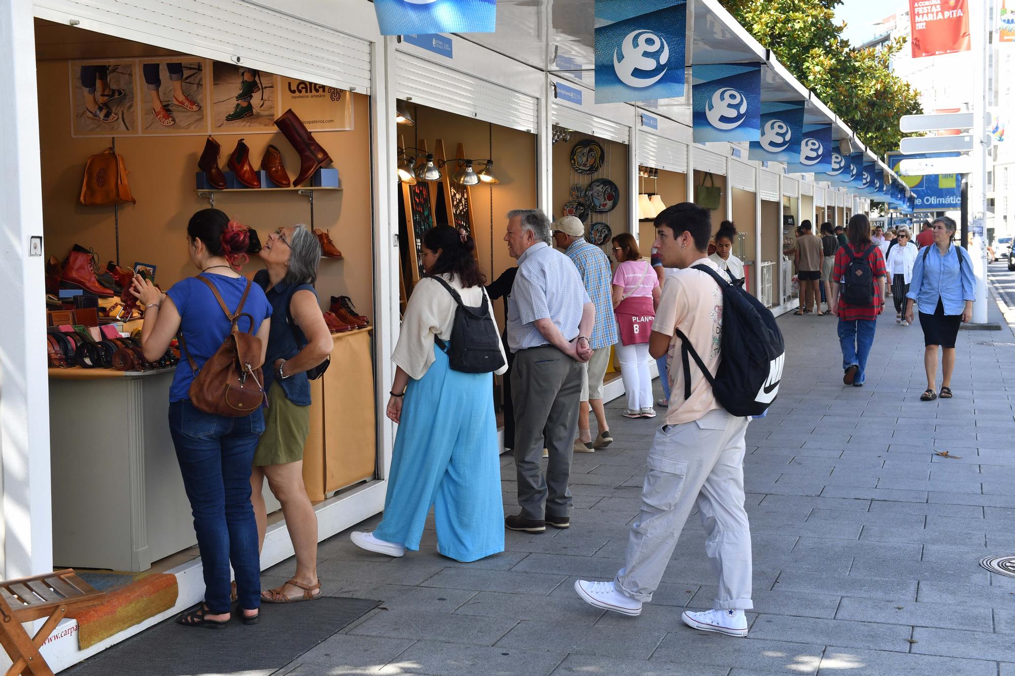 Inauguración de la feria de artesanía Mostrart en A Coruña