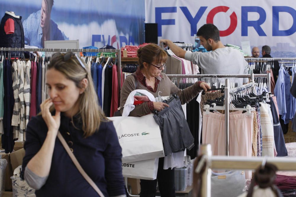 El Shopp Out obre portes amb una gran afluència de públic