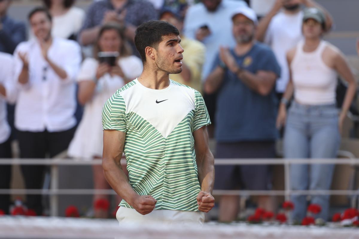 El murciano Carlos Alcaraz celebrando su triunfo.