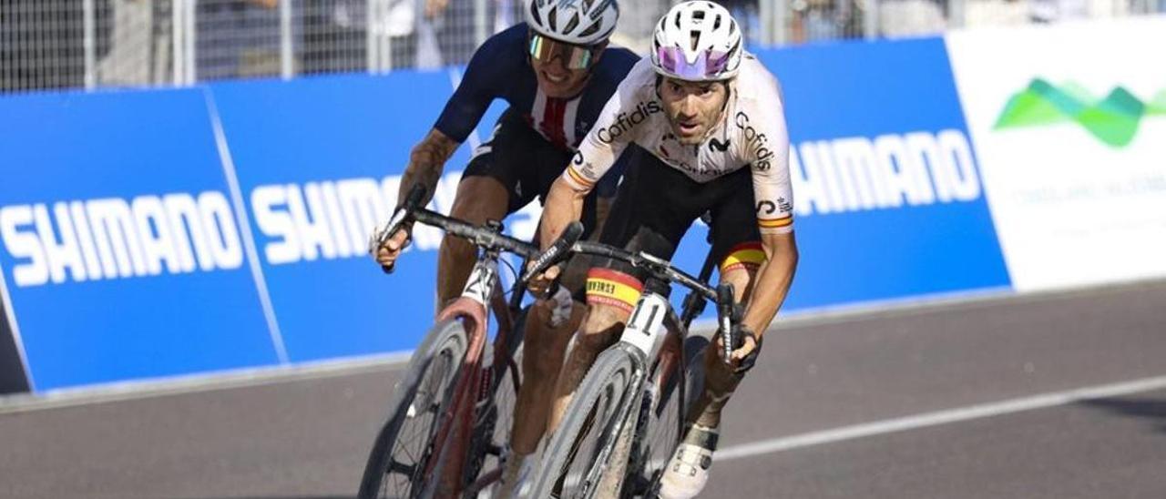 Valverde, en el esprint por el cuarto puesto del Mundial de gravel.