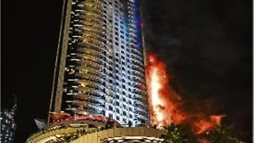El foc es va declarar al vintè pis de l&#039;edifici.