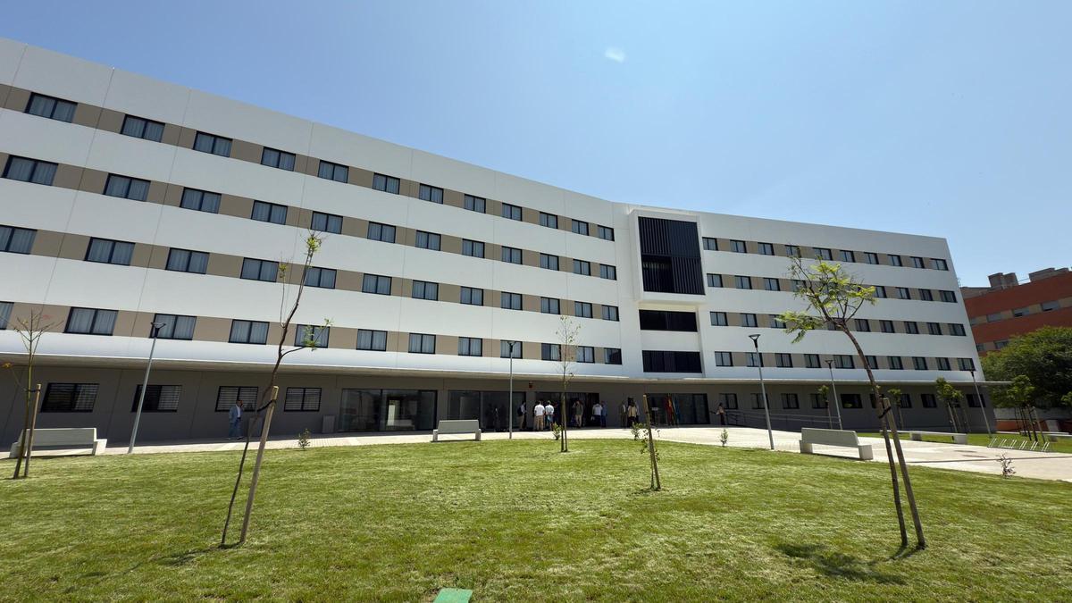 Exterior de la segunda promoción de Sama Naharro.