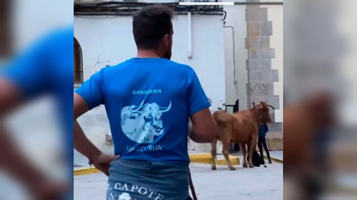 Imagen del ganadero Sergio 'Rua', en un evento de 'bous al carrer'.
