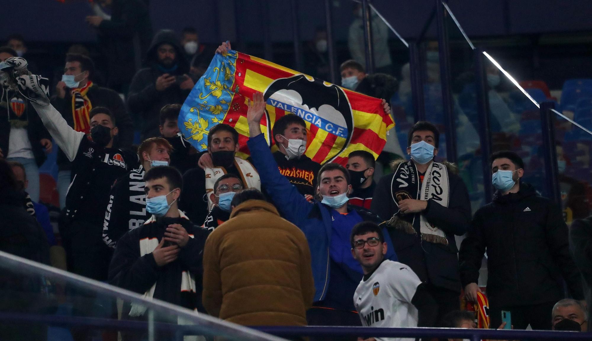 Las Imágenes del Derby . Levante UD - Valencia CF en el Ciutat