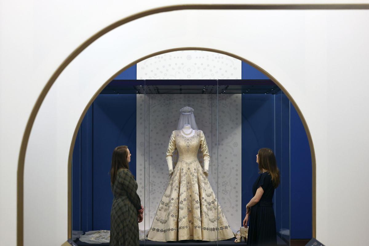 El famoso vestido de novia de Isabel II.