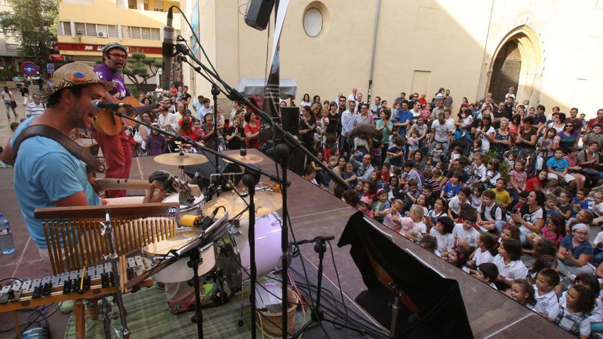 Xàtiva rescata la tradición de «les Catalinetes» con un festival propio