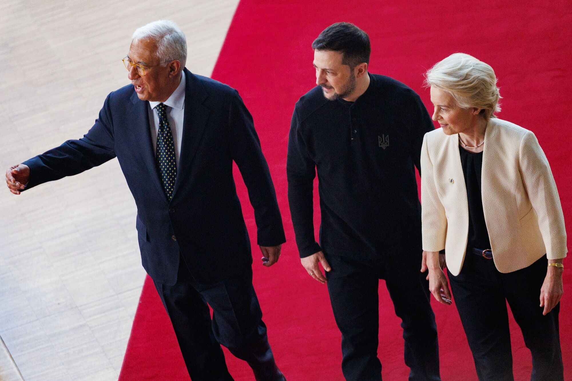 Los Veintisiete acuerdan rearmarse frente a la amenaza de Rusia y la retirada de EEUU