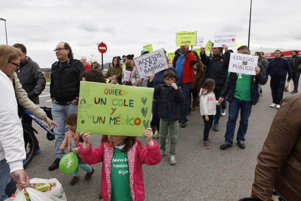 Manifestación de los vecinos de Nuevo Roces