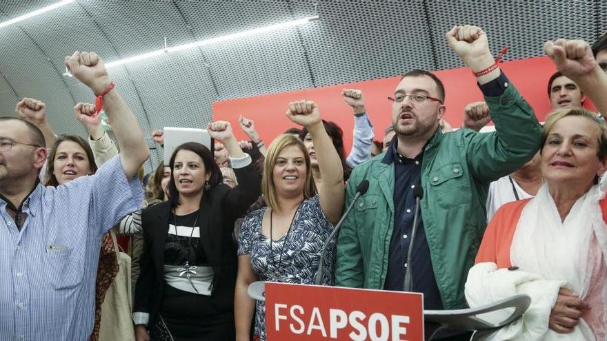 IU espera que la victoria de Barbón facilite el giro hacia la izquierda del PSOE asturiano