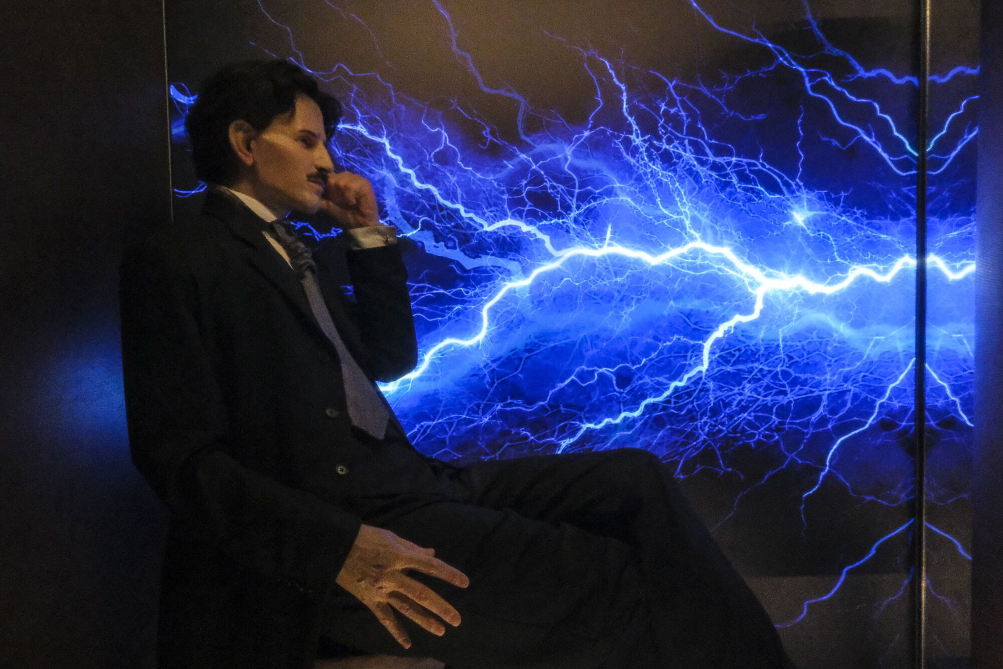 Exposición itinerante sobre Nikola Tesla en el parque de San Telmo