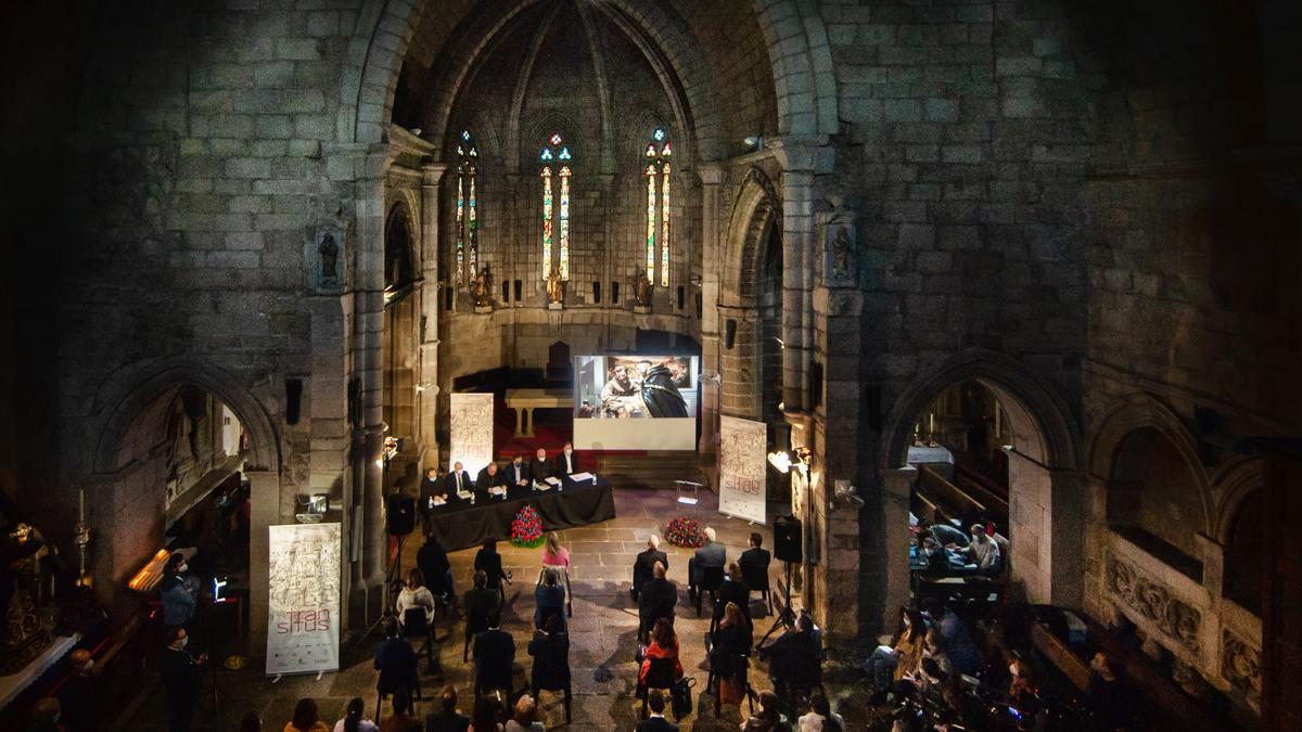 Acto de presentación de la exposición Las Edades del Hombre, en la iglesia de San Nicolás de Plasencia.