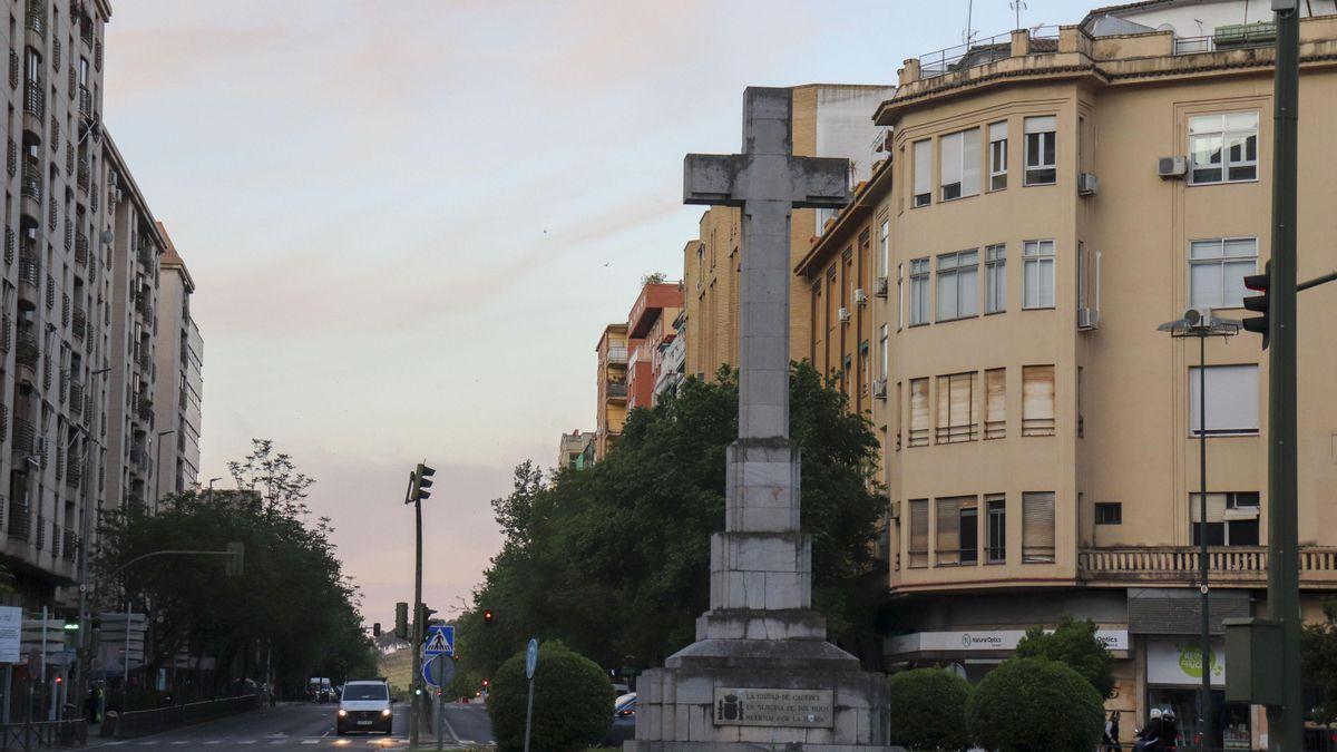 Cruz de los Caídos de Cáceres.