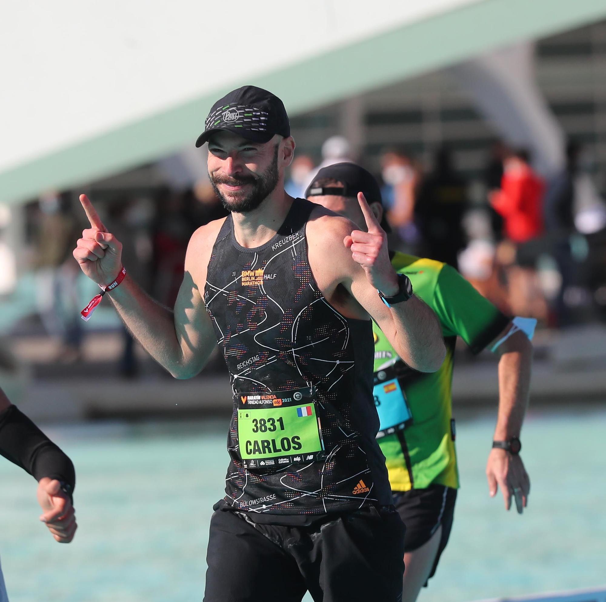 ¡Busca tu foto! Llegada del Maratón Valencia 2021