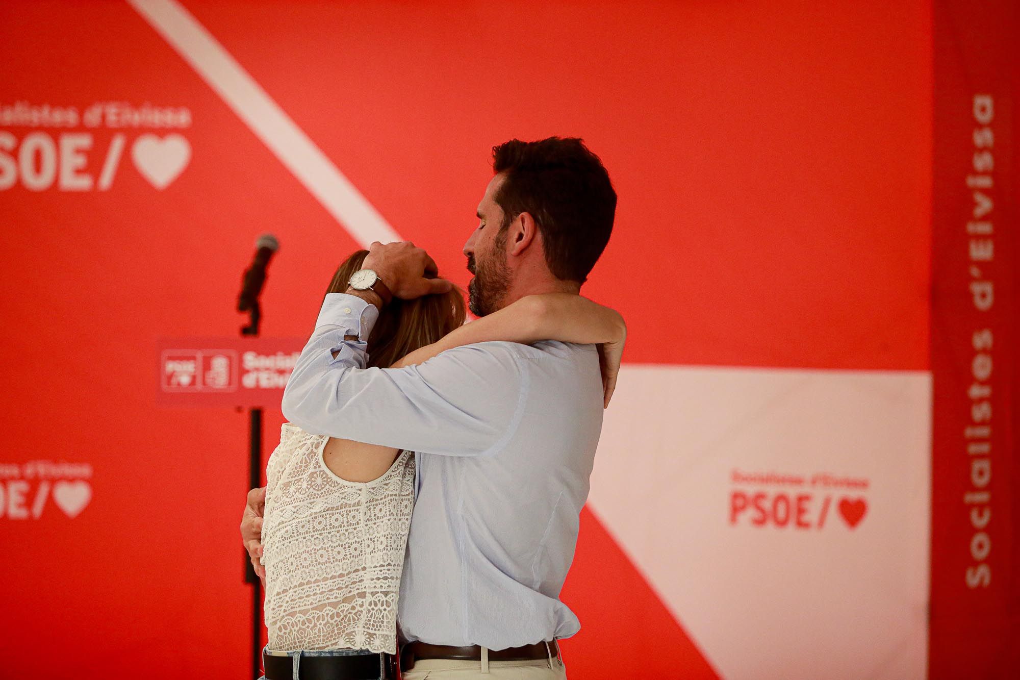 Galería del momento del escrutinio del PSOE en Ibiza