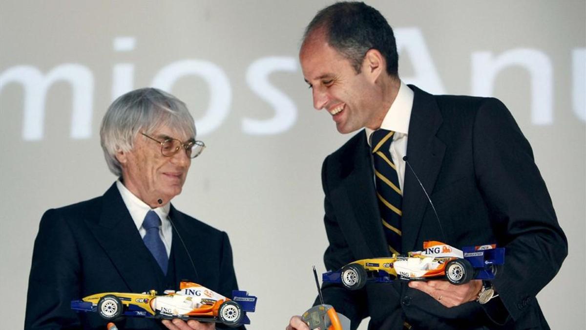 Ecclestone y Camps, en una imagen de archivo