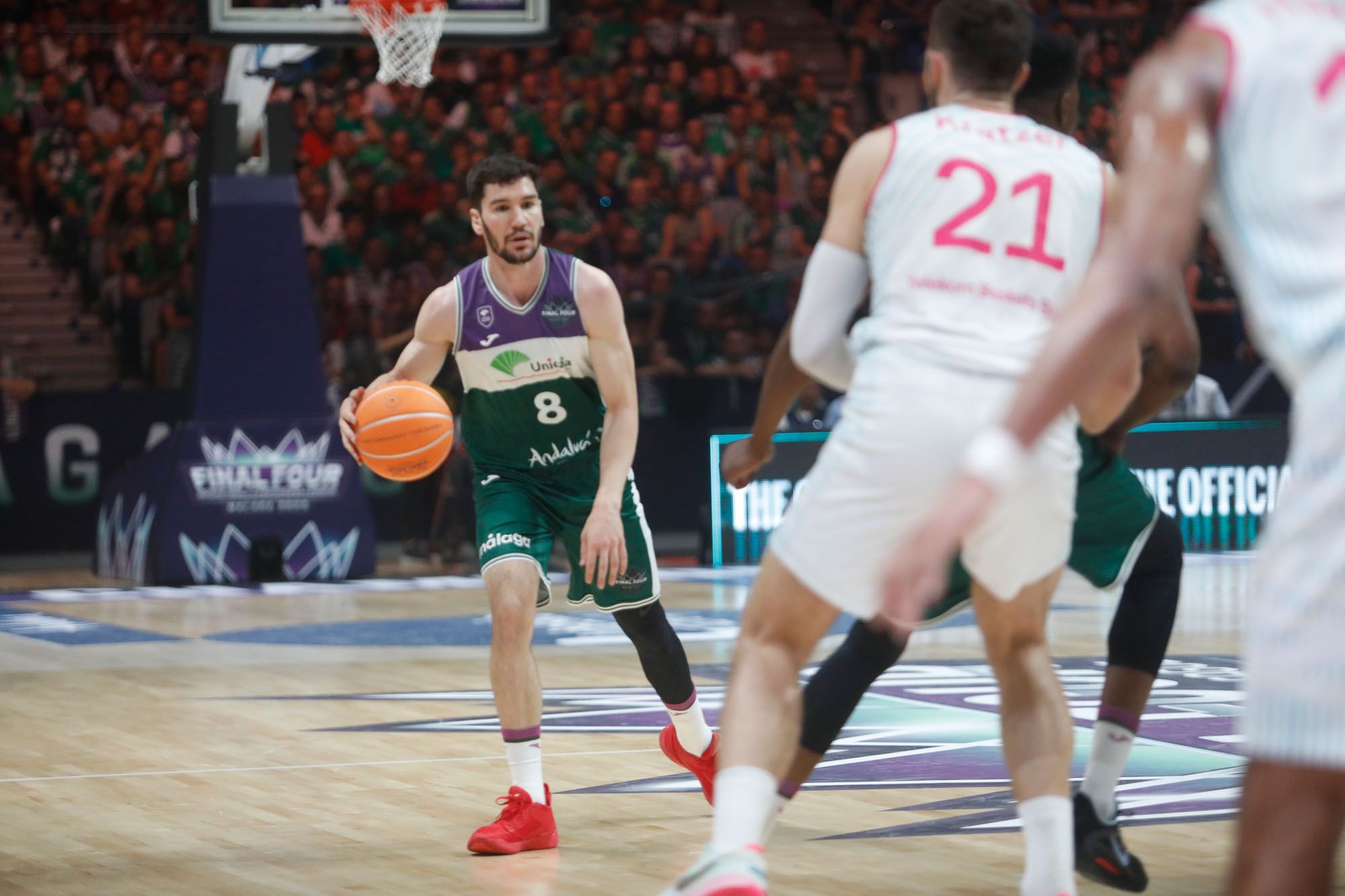 El Unicaja - Telekom Bonn, semifinal de la BCL, en imágenes