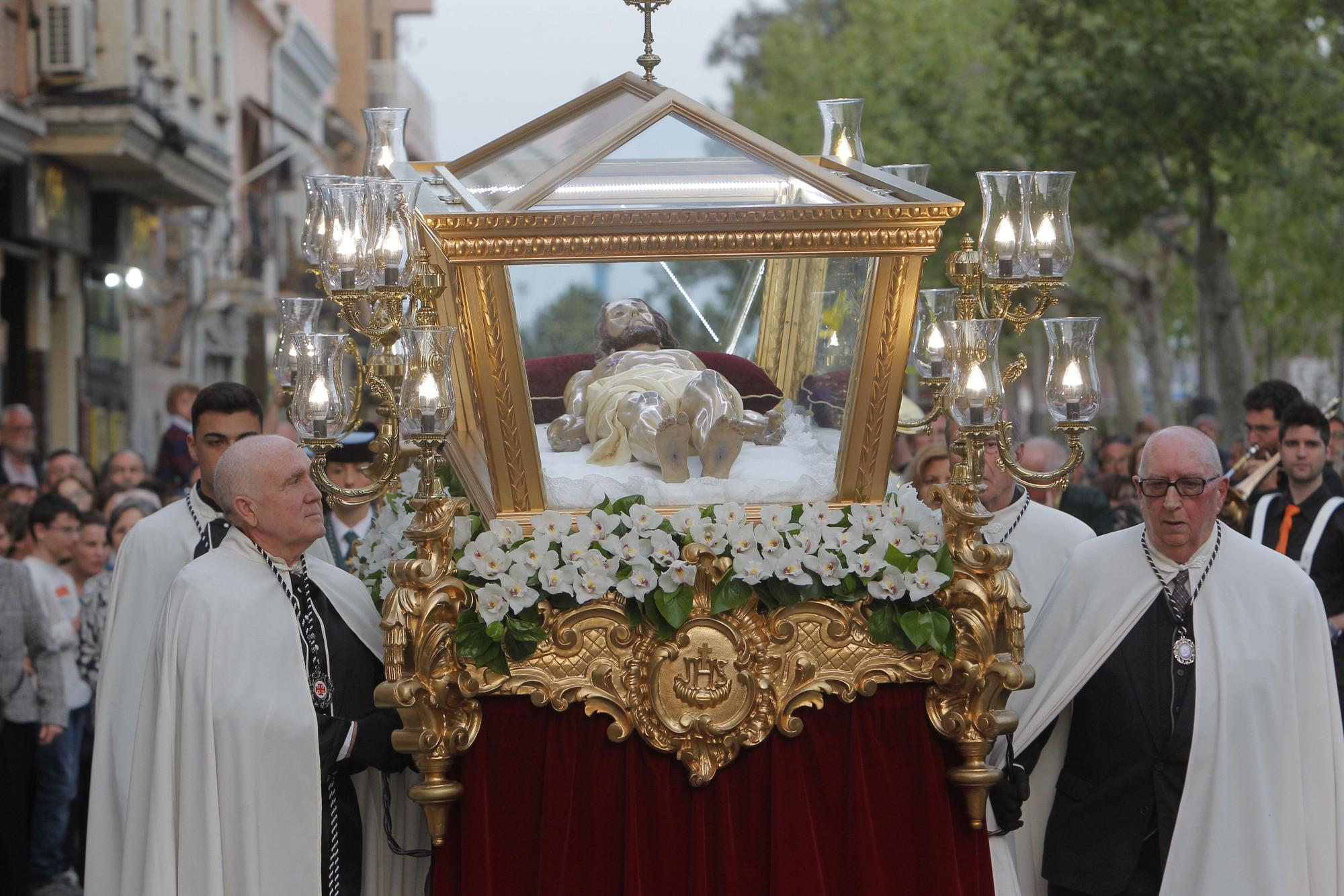 Las imágenes de las últimas procesiones de Viernes Santo en el Port de Sagunt.