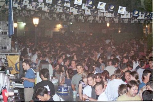 Así era la fiesta en Alicante a finales de los 90