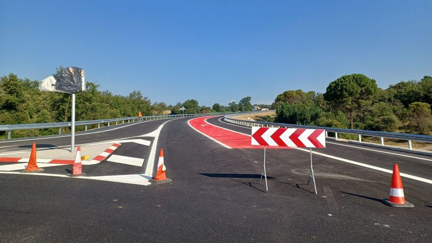 S&#039;ajorna la inauguració de la variant de Sagàs prevista per aquest divendres però s&#039;obrirà al trànsit