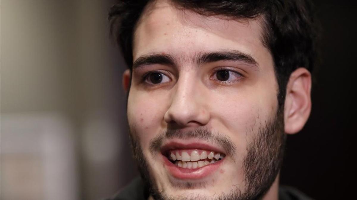 Álex Abrines durante su entrevista