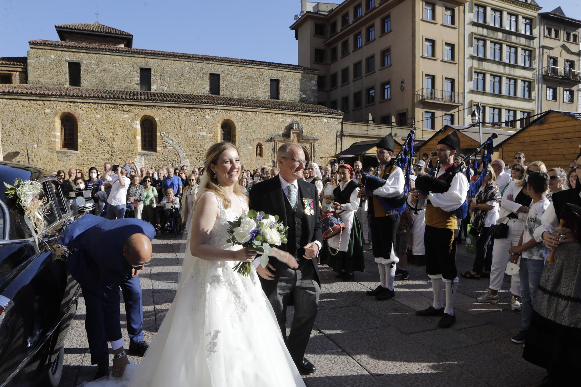 EN IMÁGENES: Oviedo acoge la boda de Paula Canga, hija de Diego Canga, consejero en la Comisión Europea