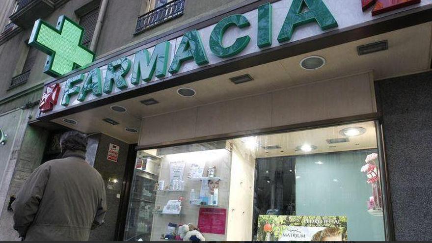 El desabastecimiento de fármacos crece y lleva de cabeza a las farmacias en verano