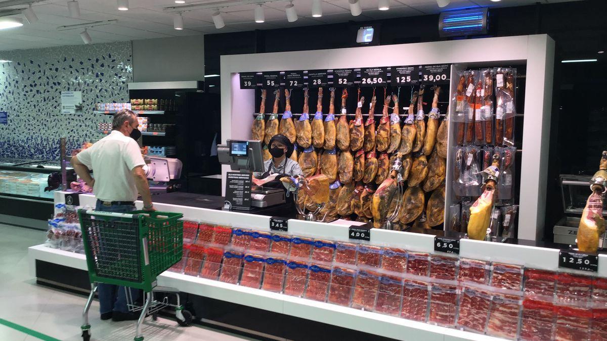 Mercadona abre un supermercado eficiente.