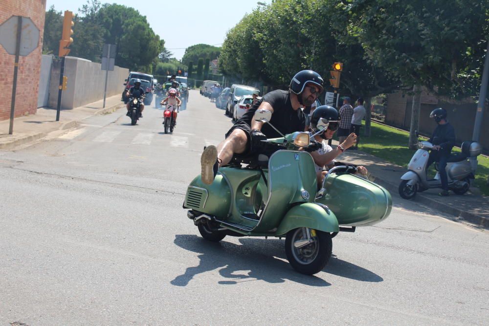 Fortià acull la 15a Trobada de Vespa i clàssiques