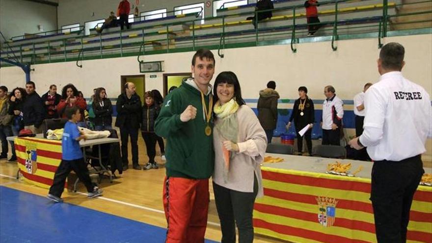 Alberto Andrés, campeón de kickboxing