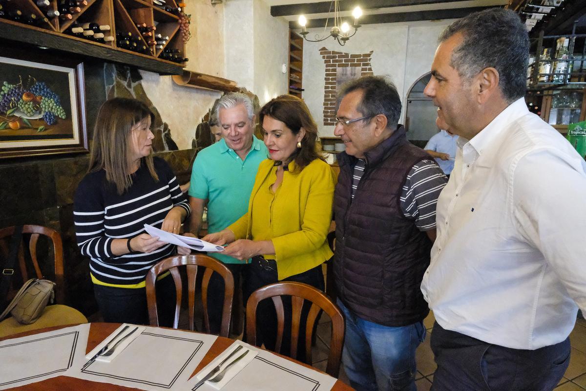 Un día en la campaña electoral de Jimena Delgado, candidata del PP al Ayuntamiento de Las Palmas de Gran Canaria